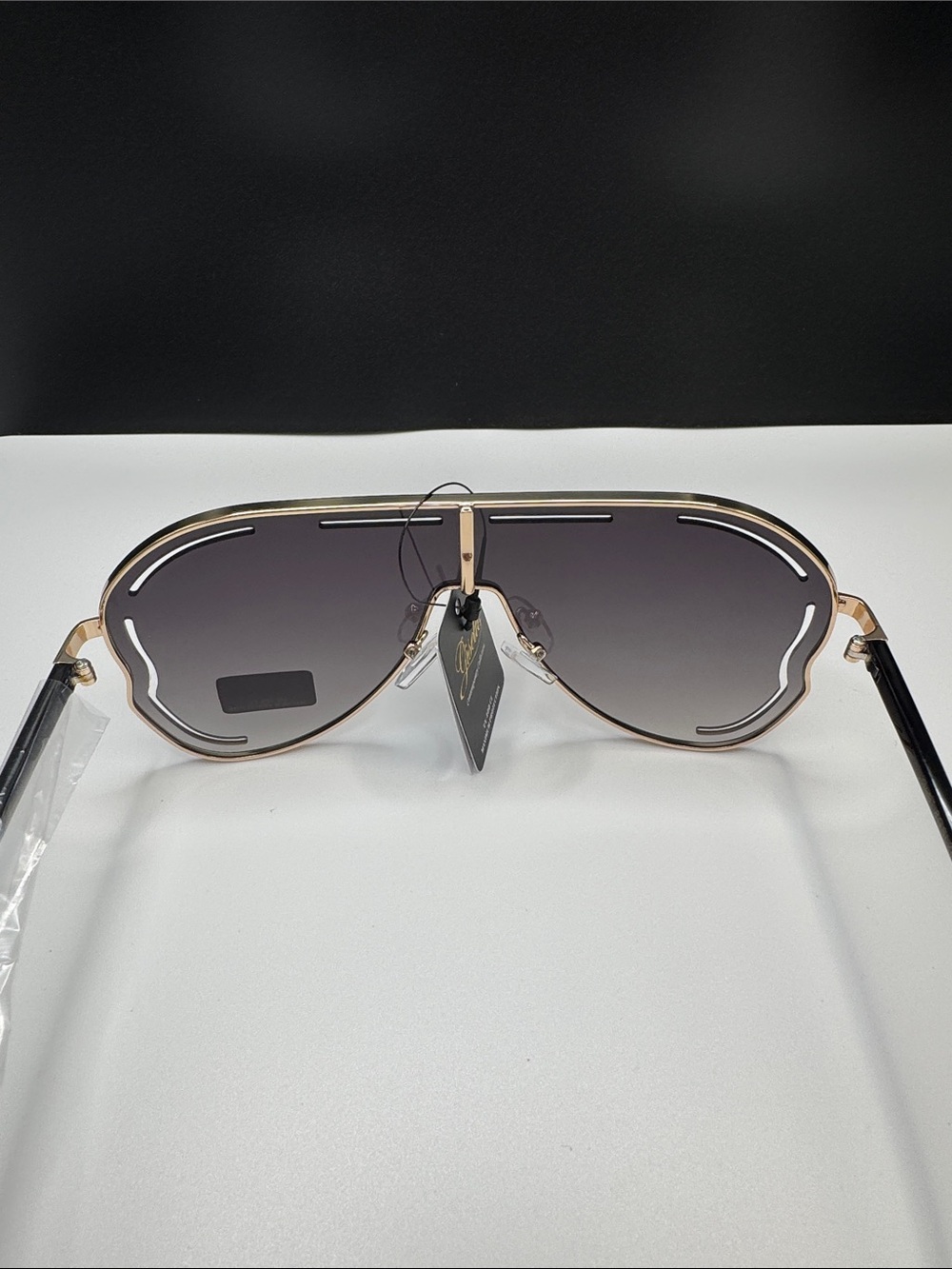 Gold Metal Aviator Sunglasses with Black Gradient Lenses (8-9) UV 400 - Picture 6 of 6